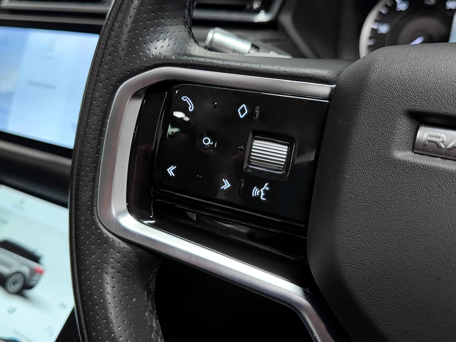 Used Land Rover Range Rover Velar 2022 for sale - 76360820: Photo 38