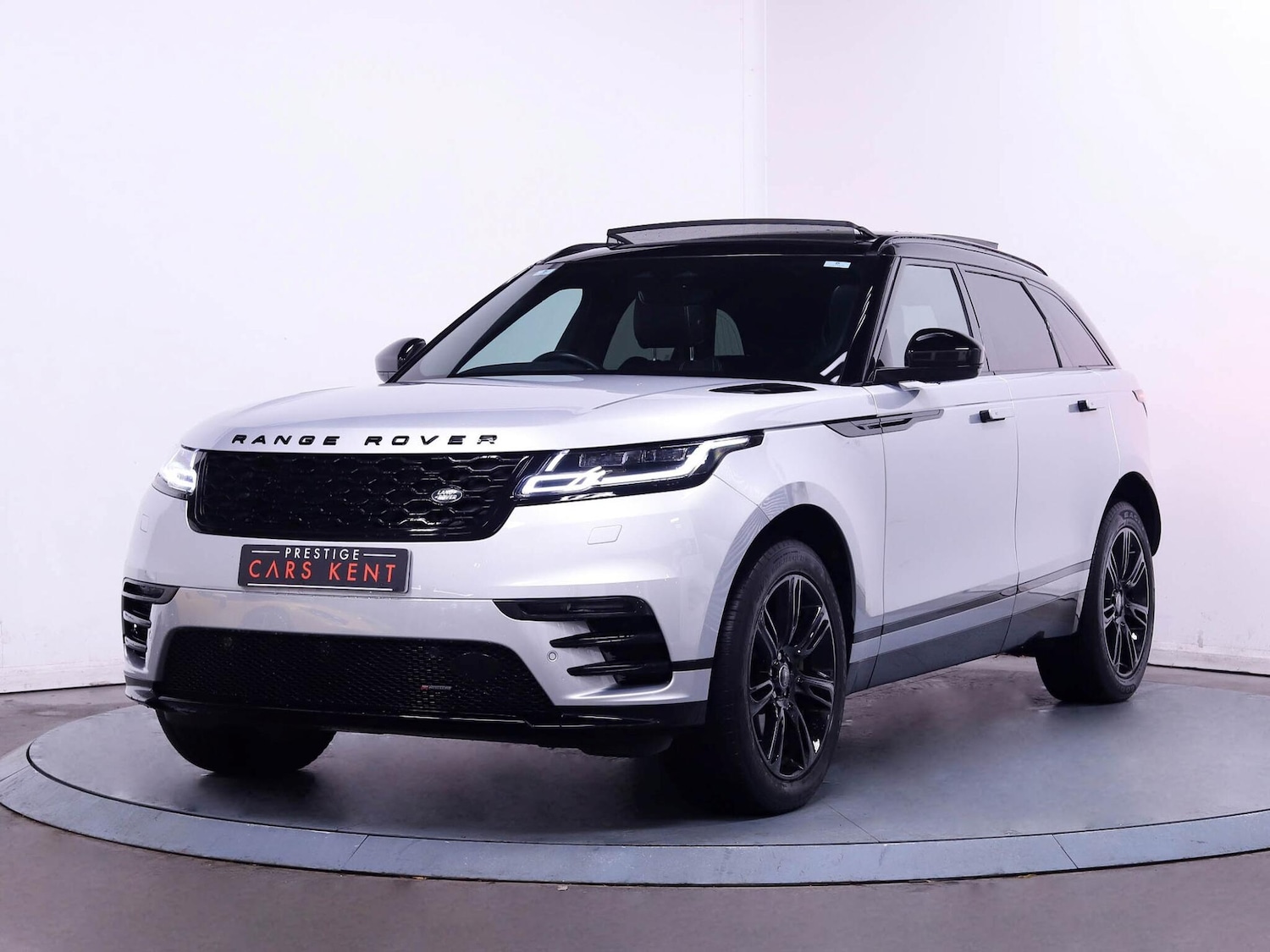 Used Land Rover Range Rover Velar 2022 for sale - 76360820: Photo 6
