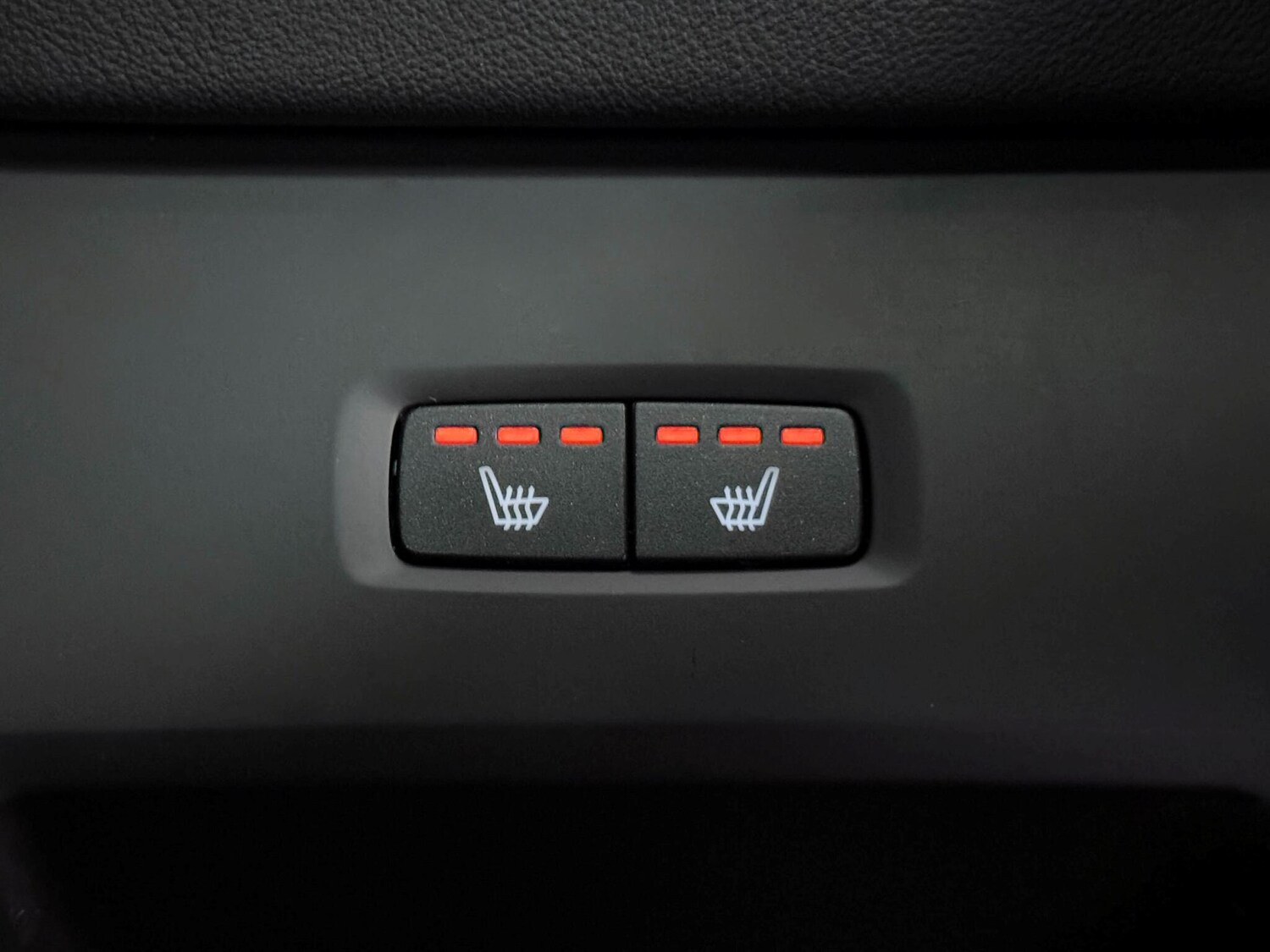 Used Volvo XC60 2021 for sale - 76336778: Photo 23