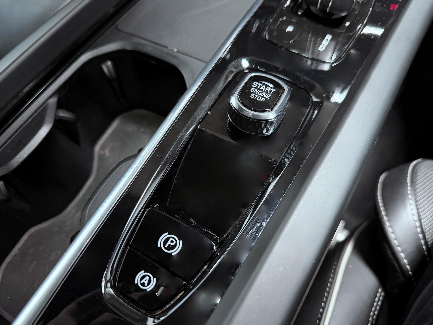 Used Volvo XC60 2021 for sale - 76336778: Photo 26