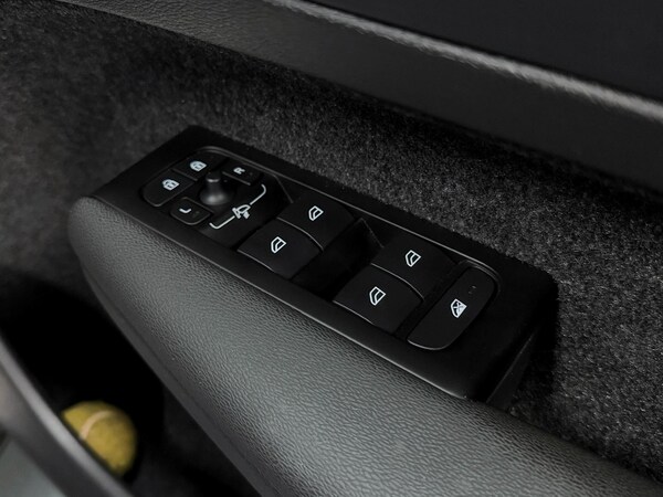 Used Volvo XC40 2022 for sale - 76214314: Photo 16