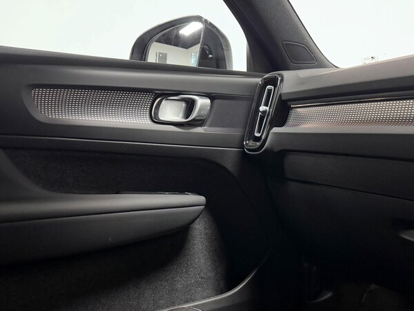 Used Volvo XC40 2022 for sale - 76214314: Photo 26