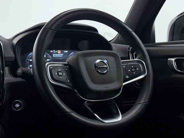 Used Volvo XC40 2022 for sale - 76214314: Photo 31