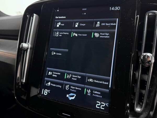 Used Volvo XC40 2022 for sale - 76214314: Photo 39