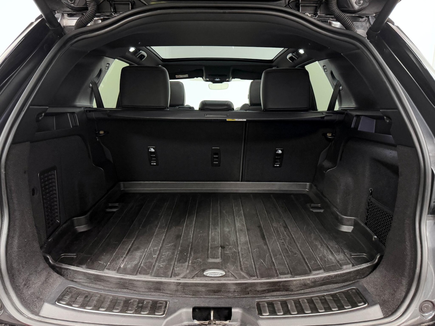 Used Land Rover Discovery Sport 2022 for sale - 75964635: Photo 11