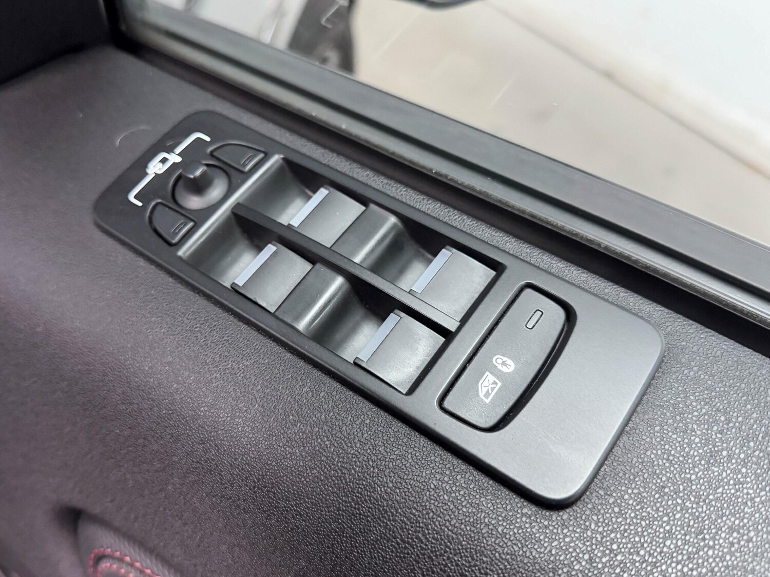 Used Land Rover Discovery Sport 2022 for sale - 75964635: Photo 14