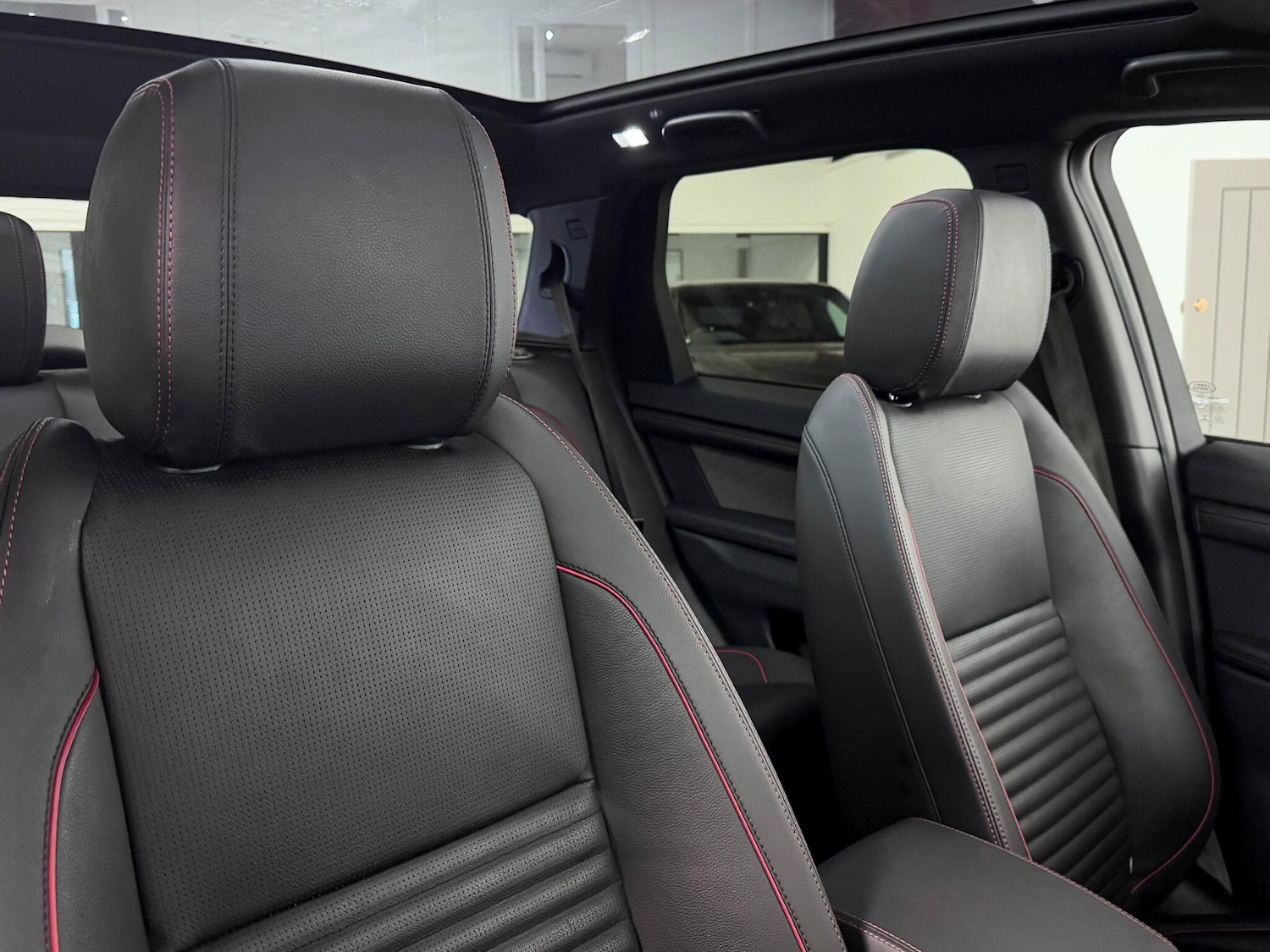 Used Land Rover Discovery Sport 2022 for sale - 75964635: Photo 22