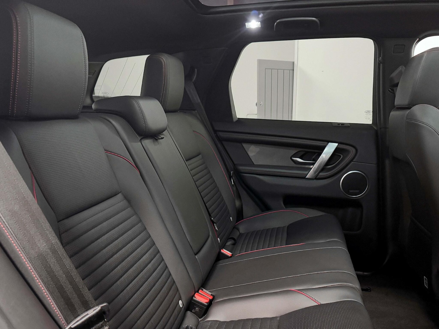 Used Land Rover Discovery Sport 2022 for sale - 75964635: Photo 23