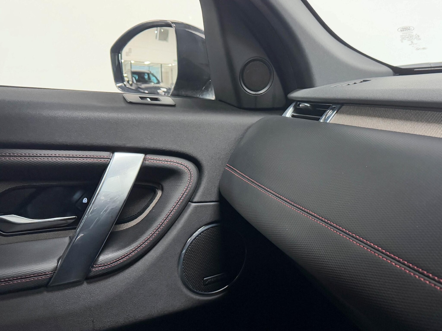 Used Land Rover Discovery Sport 2022 for sale - 75964635: Photo 27