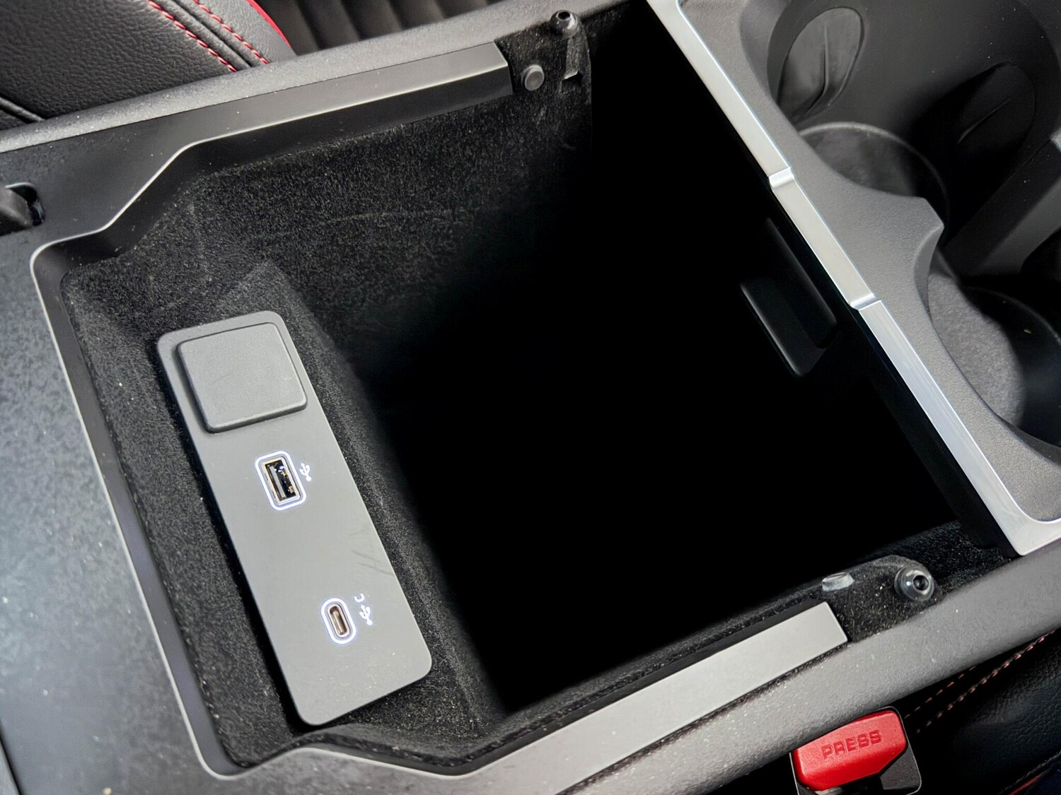 Used Land Rover Discovery Sport 2022 for sale - 75964635: Photo 28