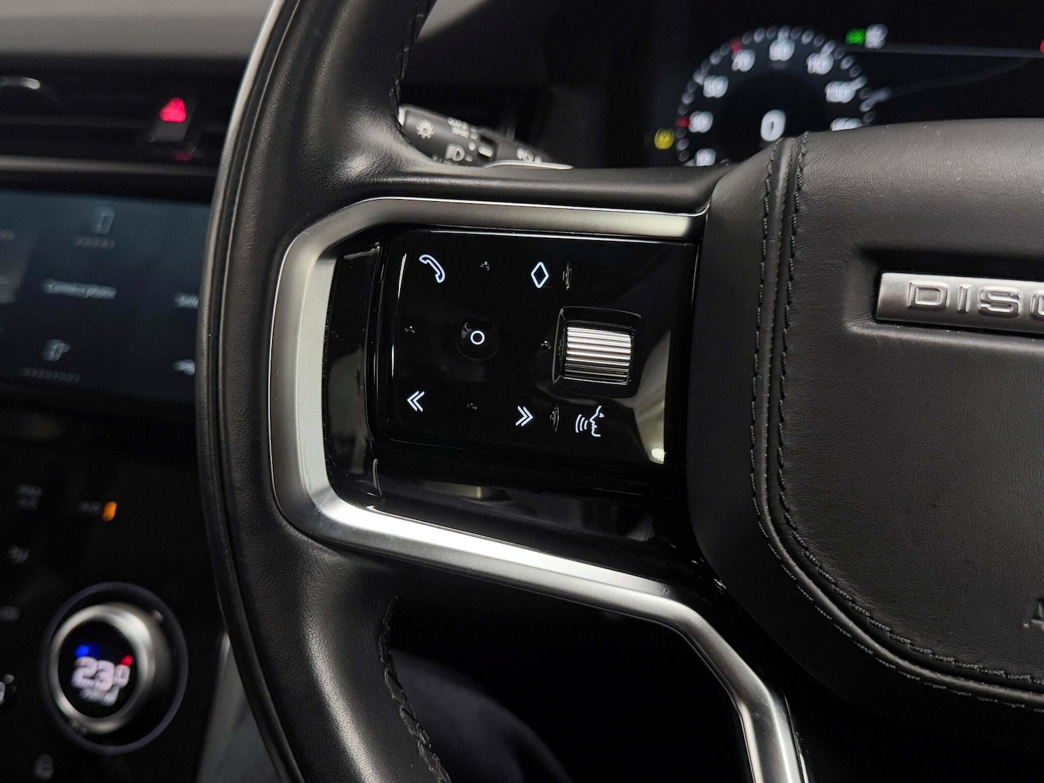 Used Land Rover Discovery Sport 2022 for sale - 75964635: Photo 36