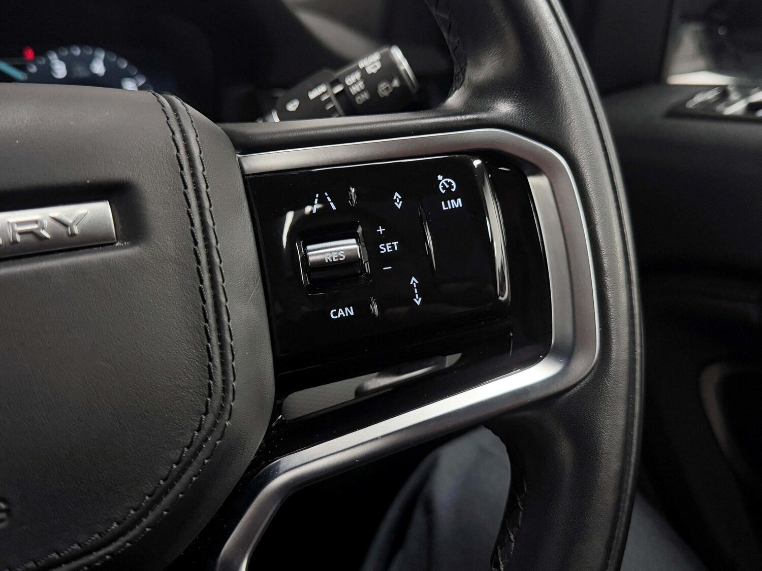 Used Land Rover Discovery Sport 2022 for sale - 75964635: Photo 38