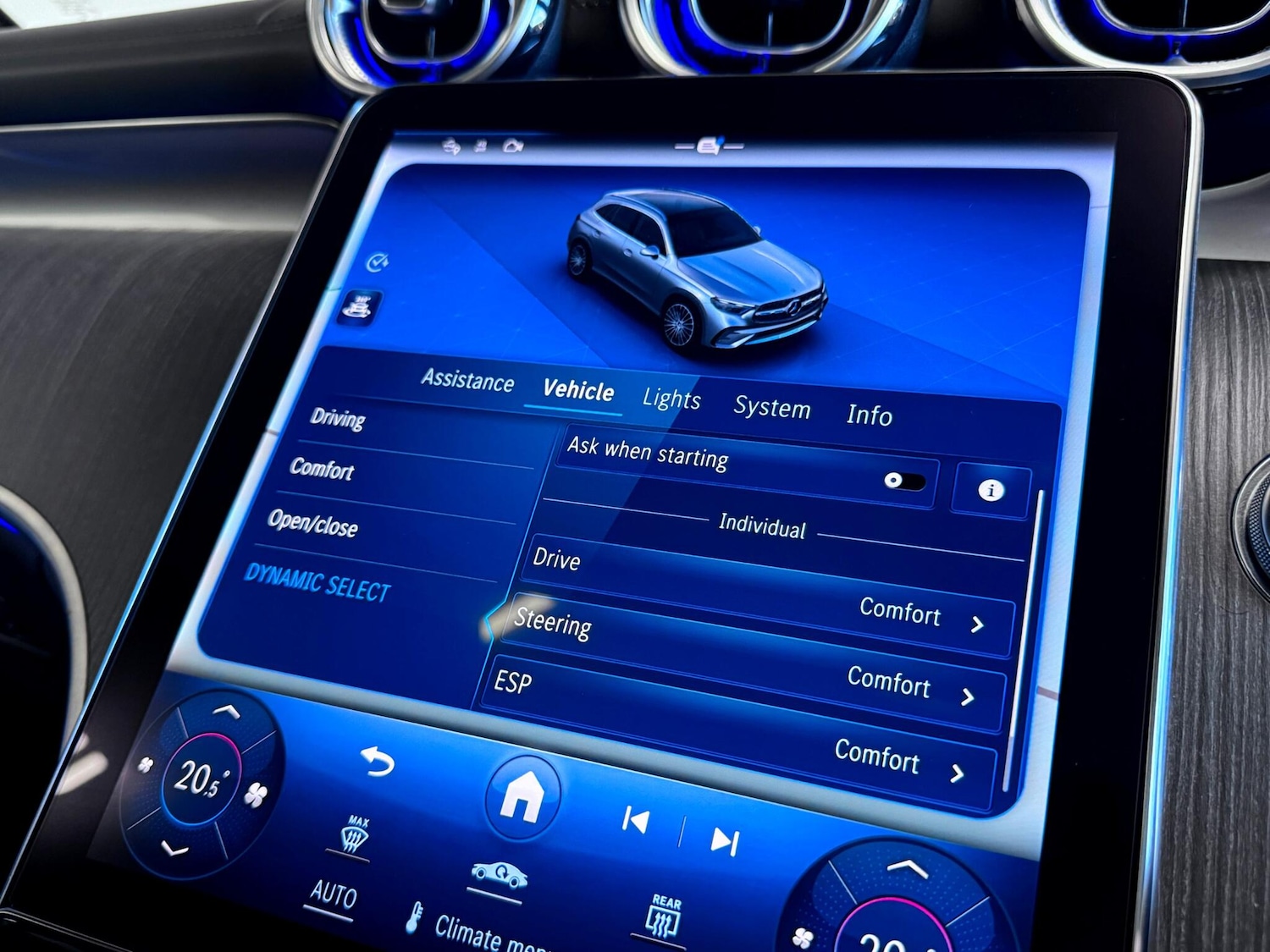 Used Mercedes-Benz GLC 2023 for sale - 77191819: Photo 59