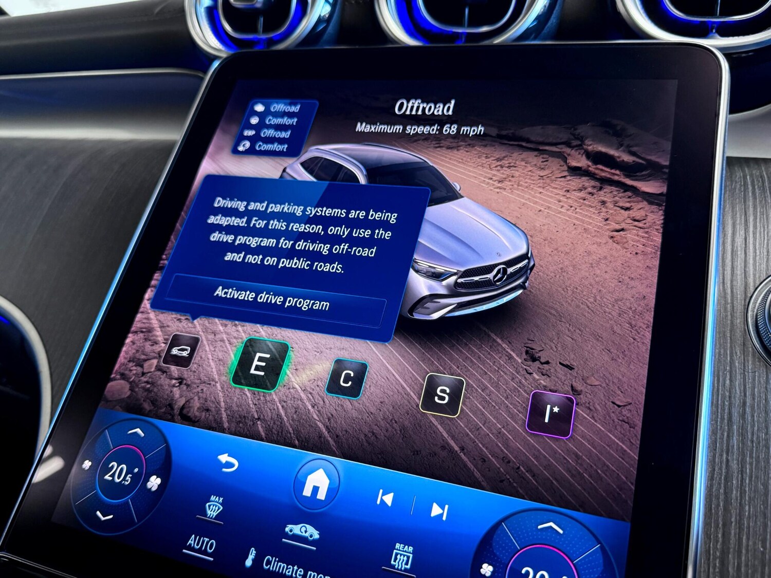 Used Mercedes-Benz GLC 2023 for sale - 77191819: Photo 61