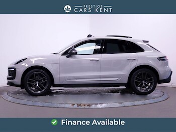 Used Porsche Macan 2022 for sale - 77331835: Photo