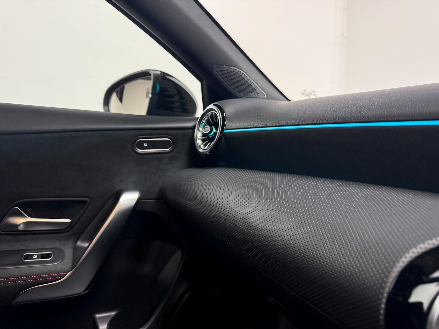 Used Mercedes-Benz A-Class 2022 for sale - 76742503: Photo 28