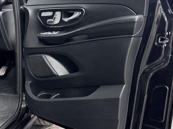 Used Mercedes-Benz V-Class 2019 for sale - 74120390: Photo 18