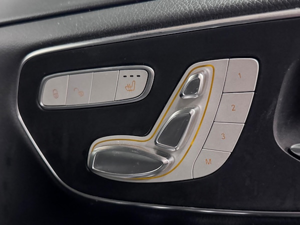 Used Mercedes-Benz V-Class 2019 for sale - 74120390: Photo 19