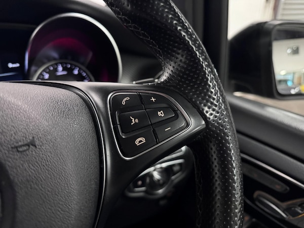 Used Mercedes-Benz V-Class 2019 for sale - 74120390: Photo 37