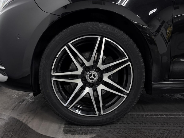 Used Mercedes-Benz V-Class 2019 for sale - 74120390: Photo 60