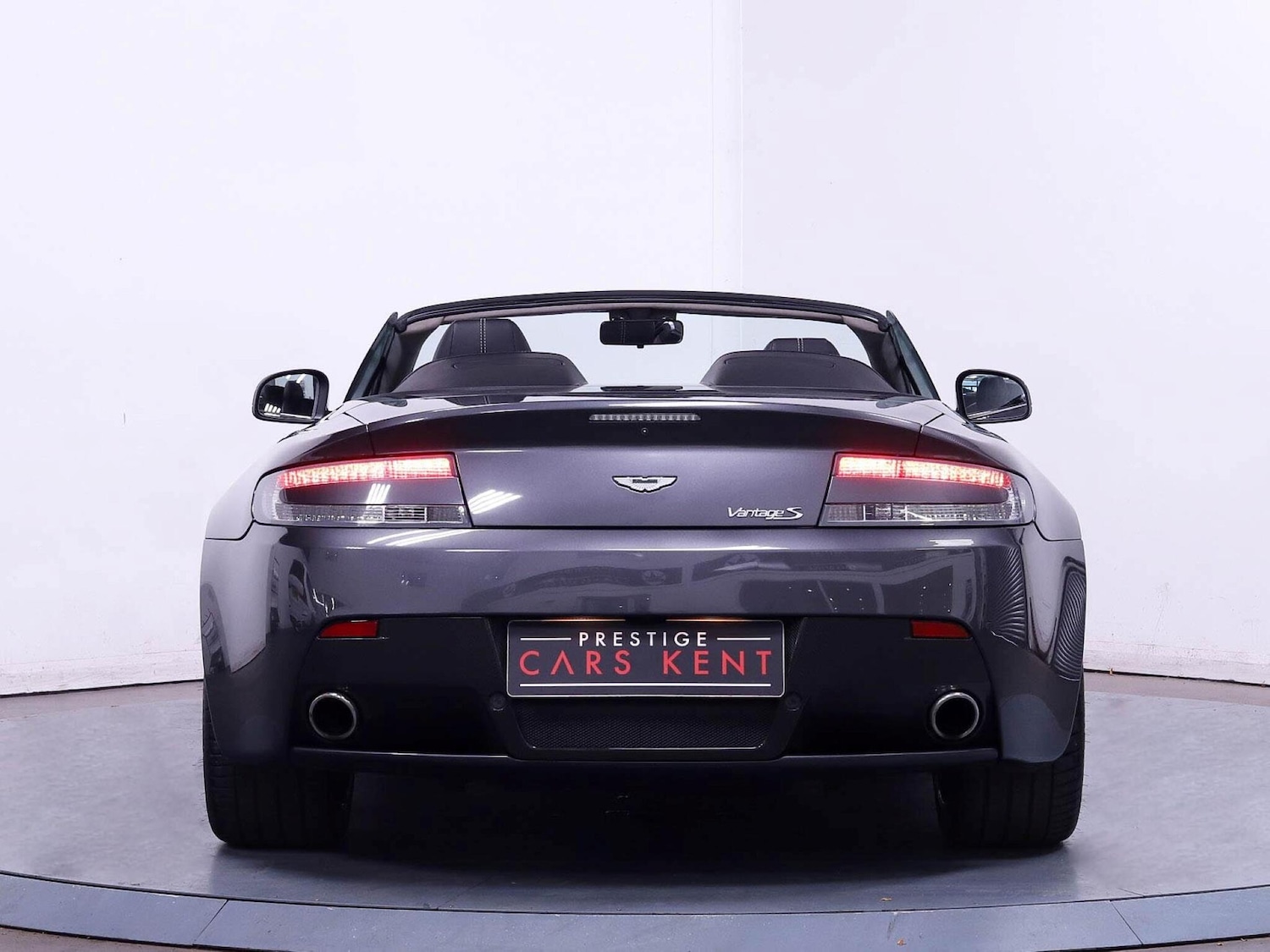 Used Aston Martin Vantage 2016 for sale - 76094452: Photo 19