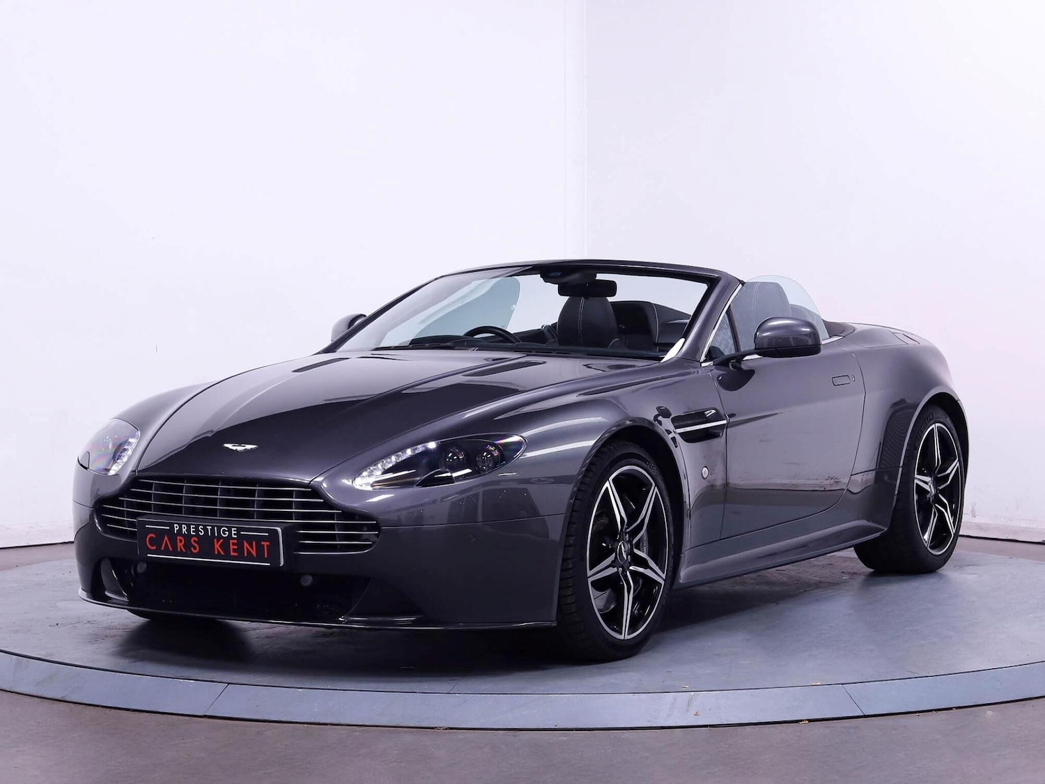 Used Aston Martin Vantage 2016 for sale - 76094452: Photo 9