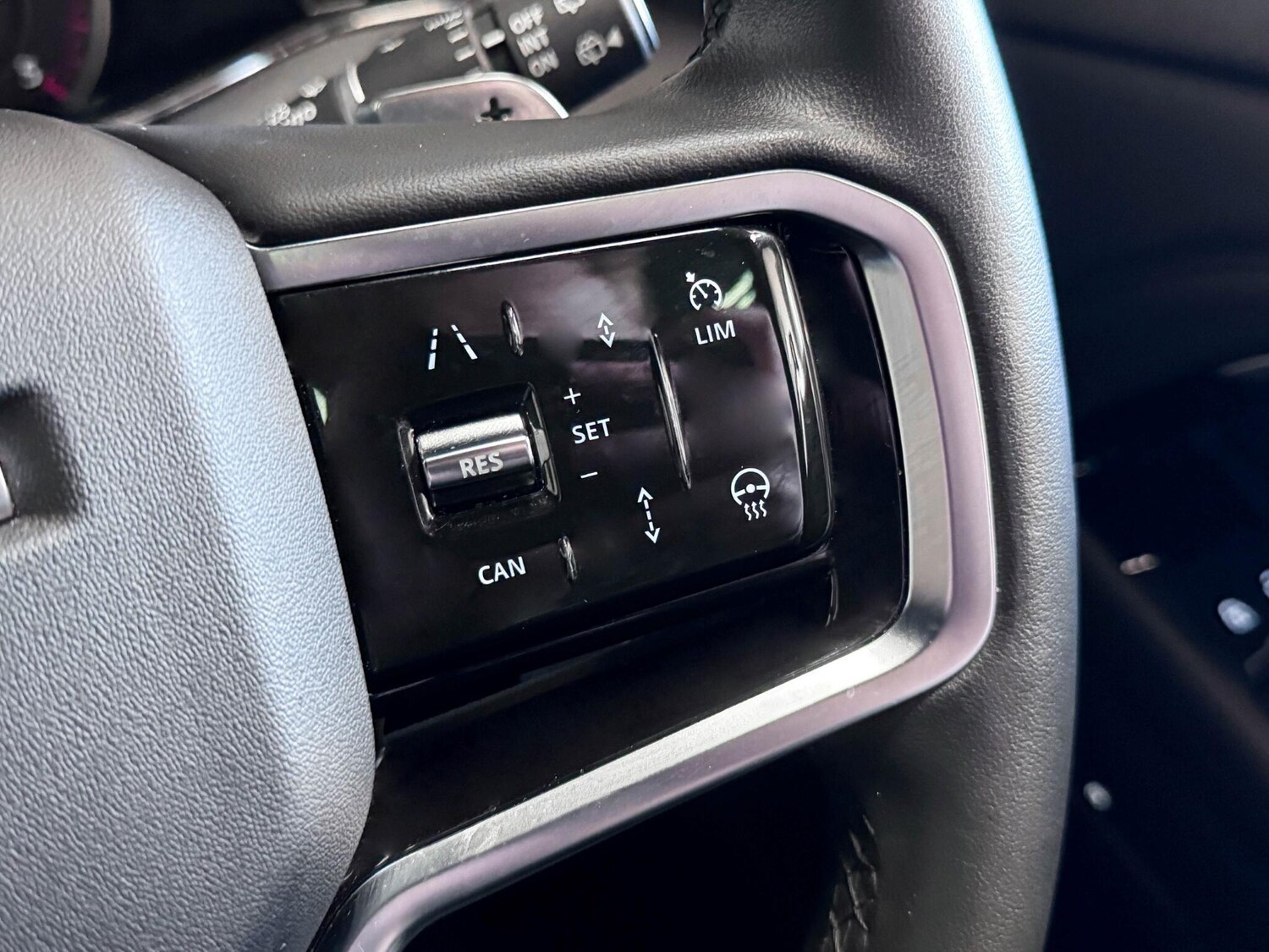 Used Land Rover Range Rover Evoque 2022 for sale - 76975828: Photo 38