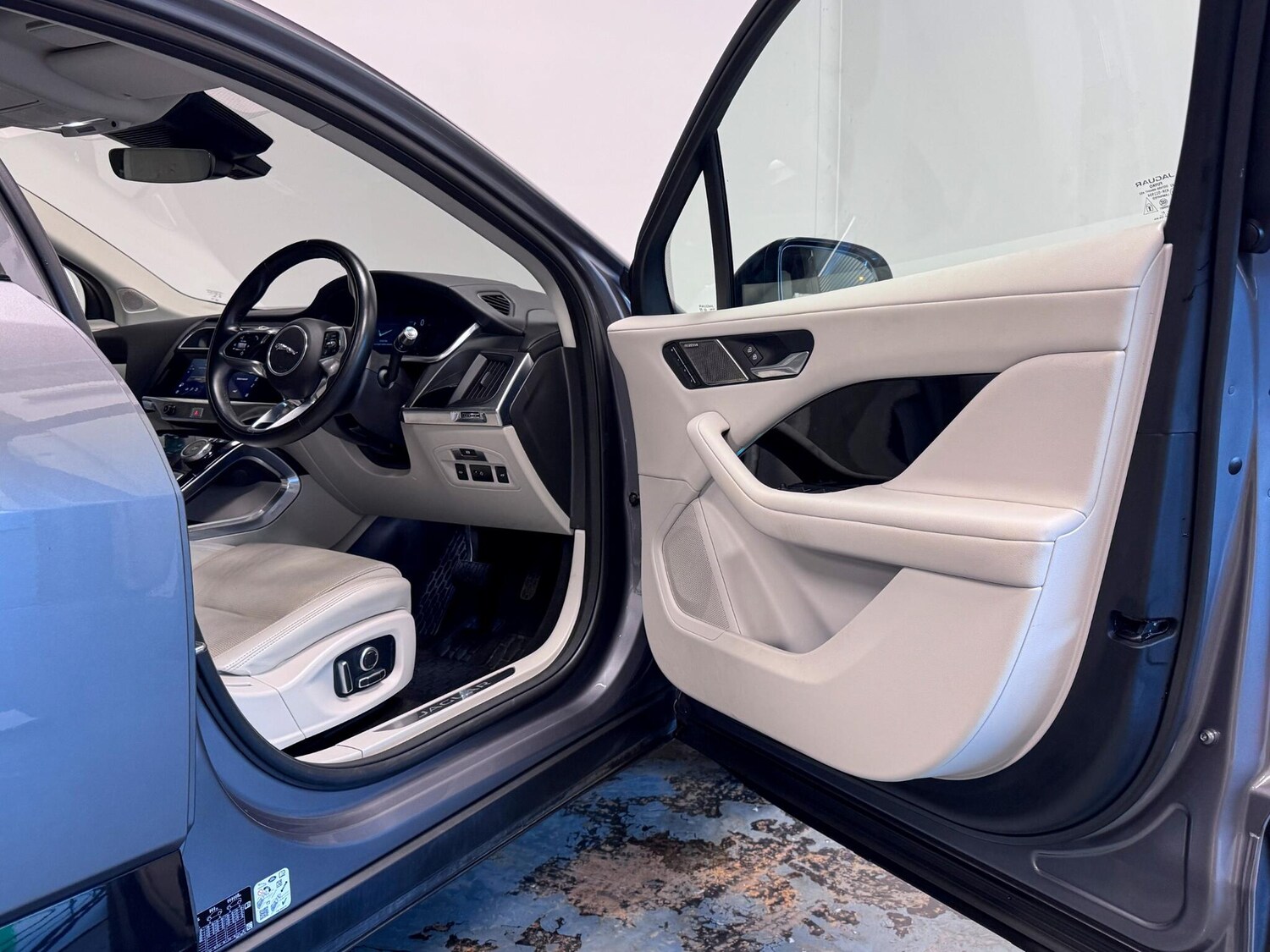 Used Jaguar I-Pace 2021 for sale - 76839627: Photo 14