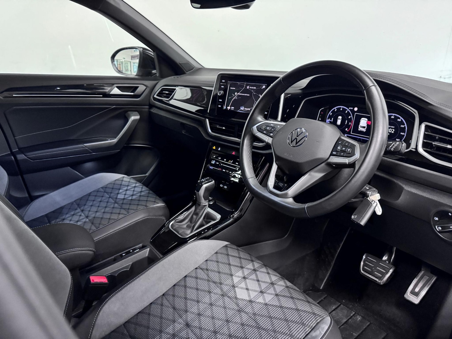 Used Volkswagen T-Roc 2024 for sale - 76513272: Photo 19