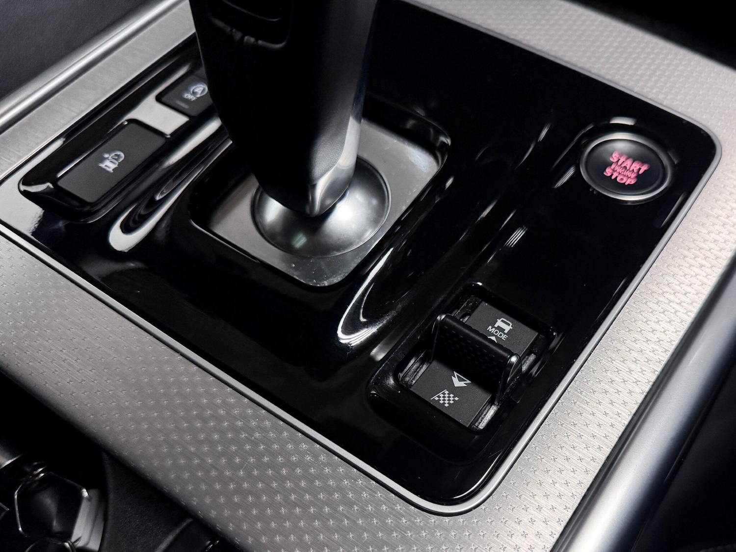 Used Jaguar XE 2023 for sale - 76408743: Photo 29