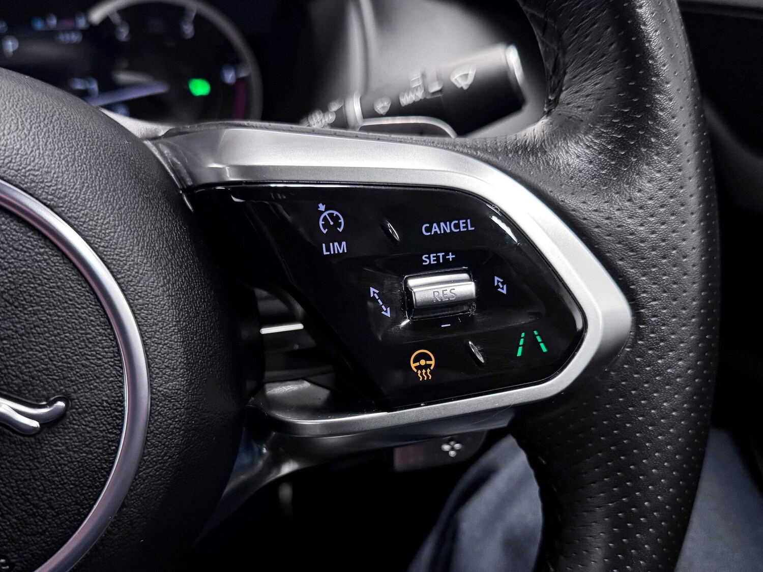 Used Jaguar XE 2023 for sale - 76408743: Photo 37