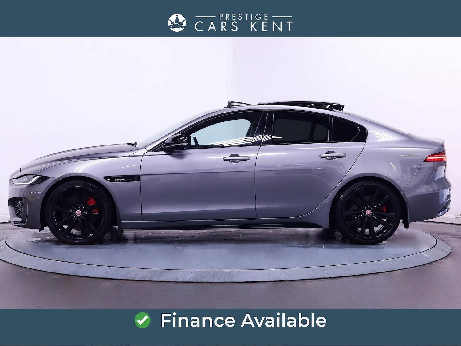 Used Jaguar XE 2023 for sale - 76408743: Photo 4