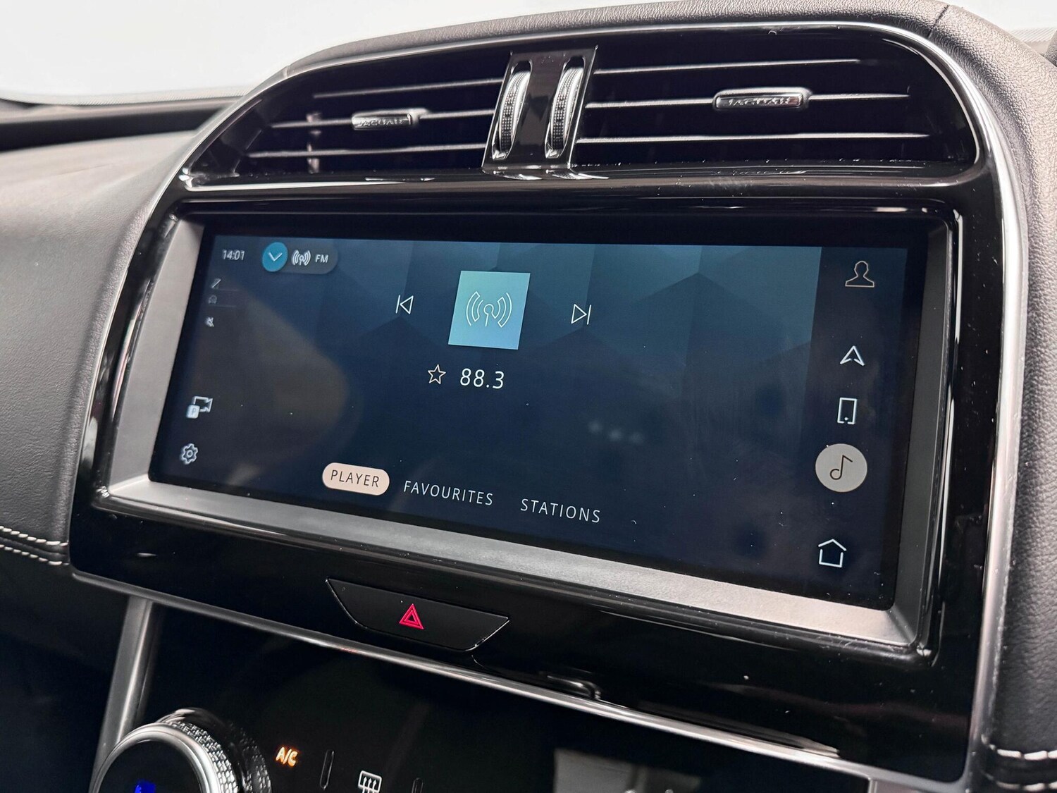 Used Jaguar XE 2023 for sale - 76408743: Photo 40