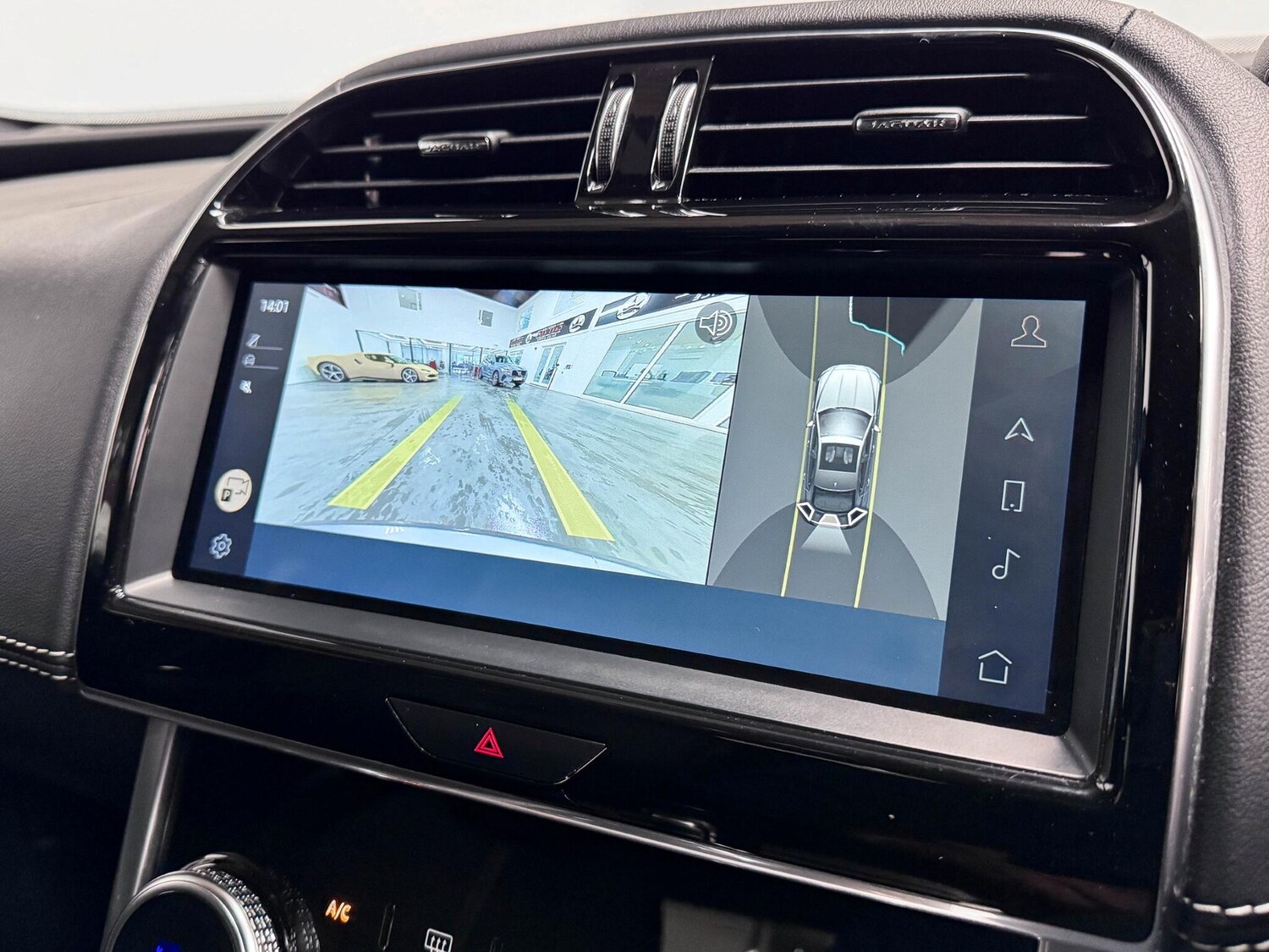 Used Jaguar XE 2023 for sale - 76408743: Photo 41