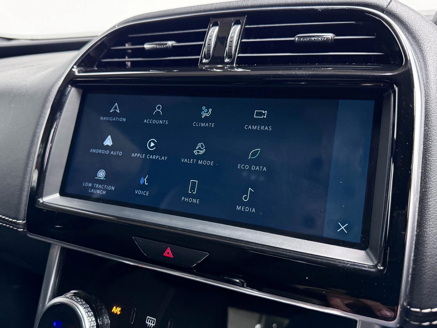 Used Jaguar XE 2023 for sale - 76408743: Photo 43