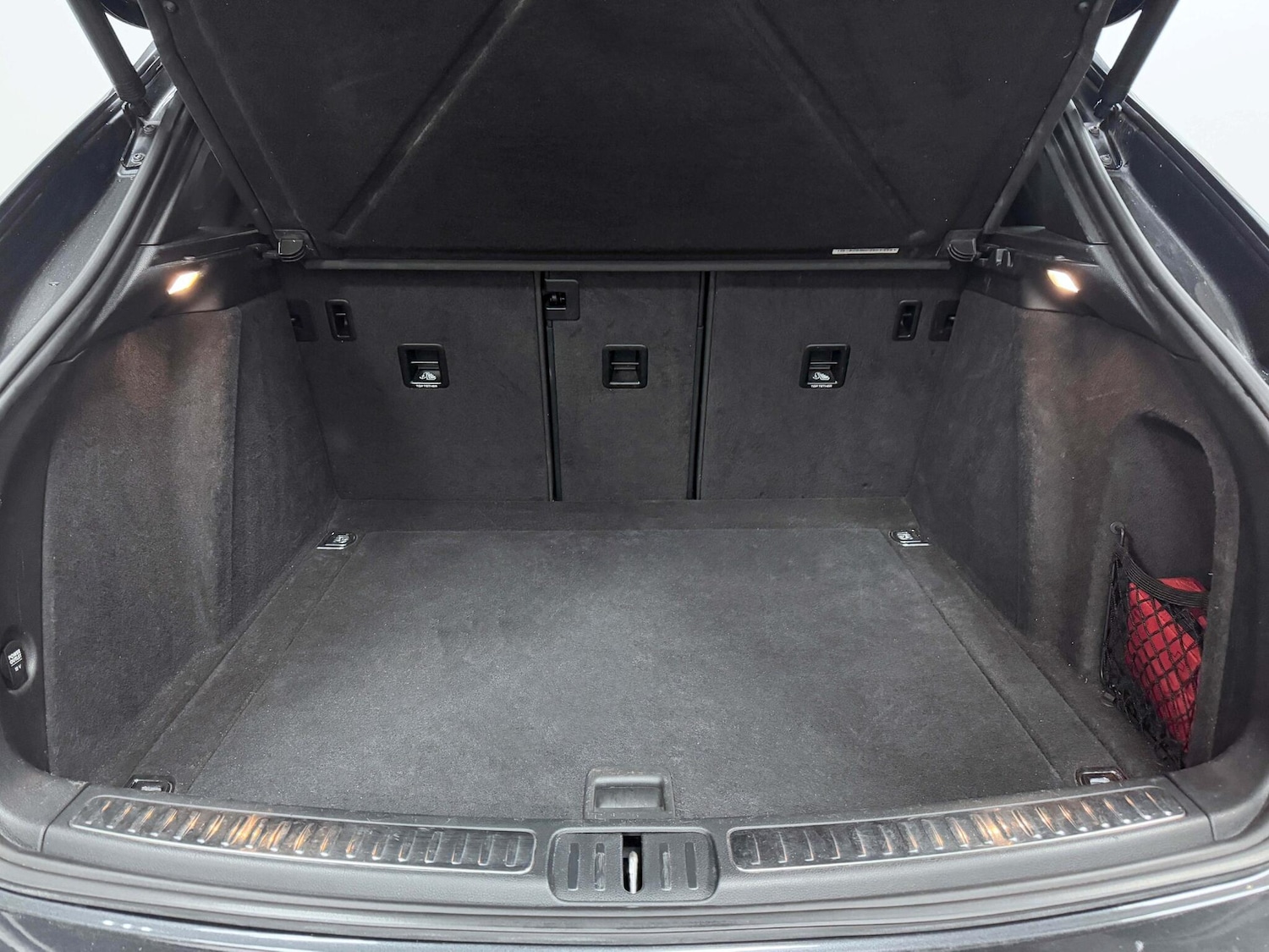 Used Porsche Macan 2019 for sale - 75978603: Photo 12