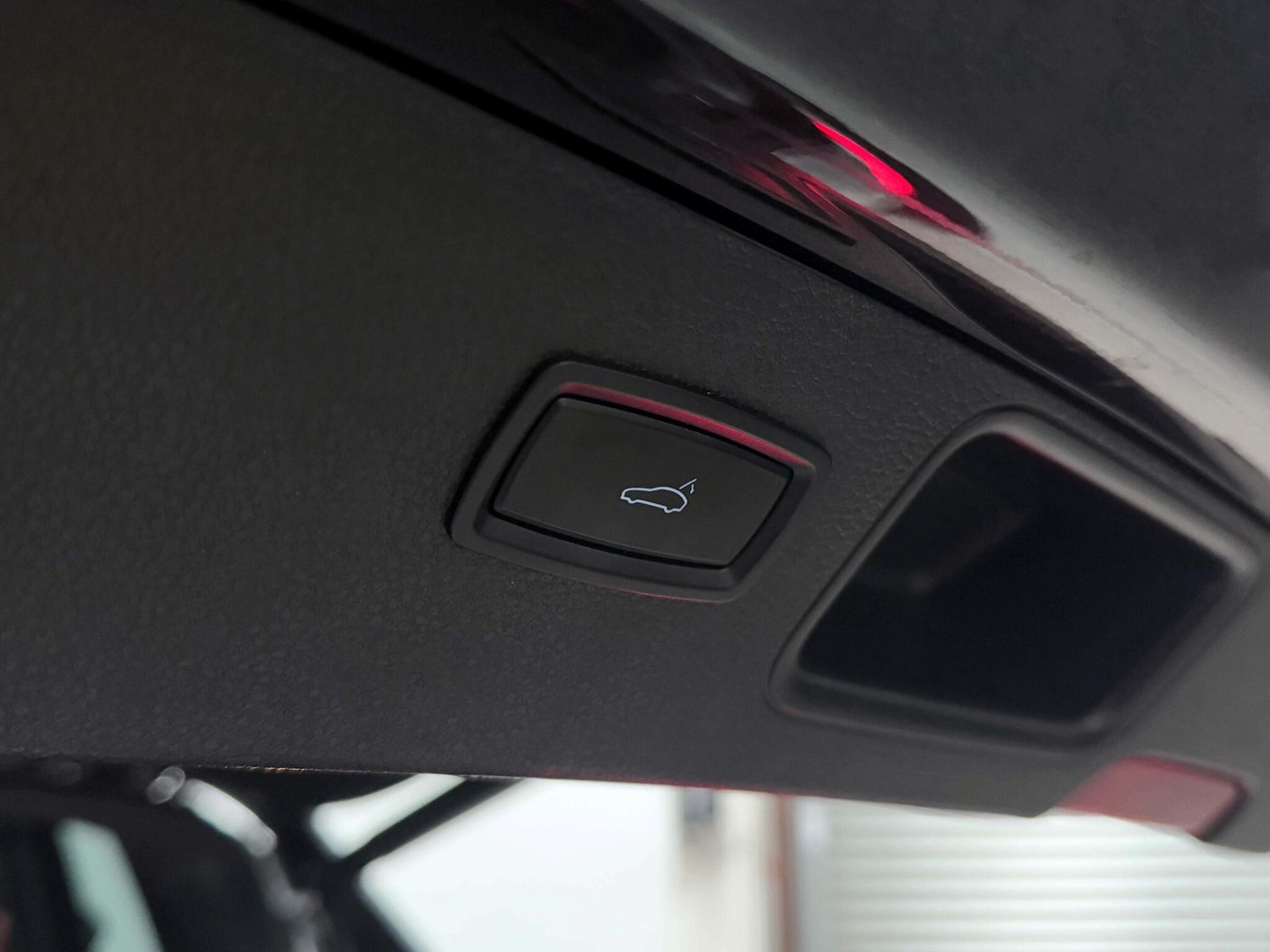 Used Porsche Macan 2019 for sale - 75978603: Photo 16