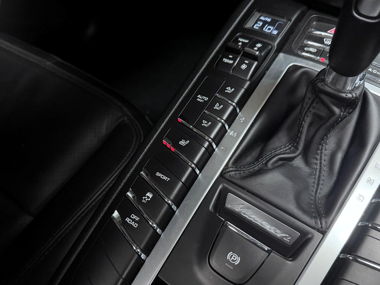 Used Porsche Macan 2019 for sale - 75978603: Photo 38