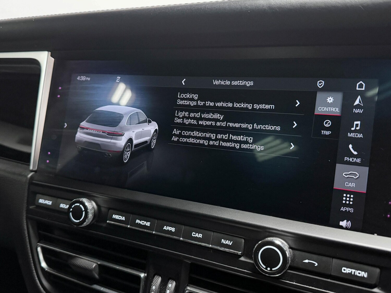 Used Porsche Macan 2019 for sale - 75978603: Photo 54