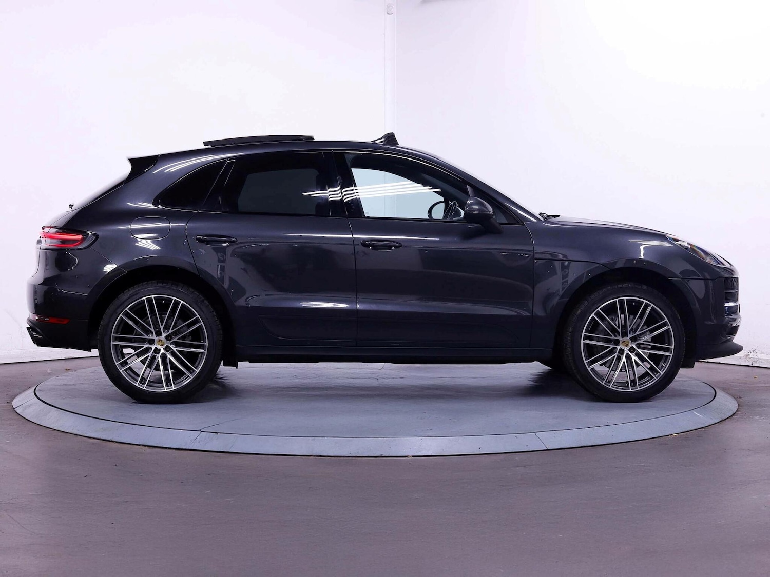 Used Porsche Macan 2019 for sale - 75978603: Photo 8
