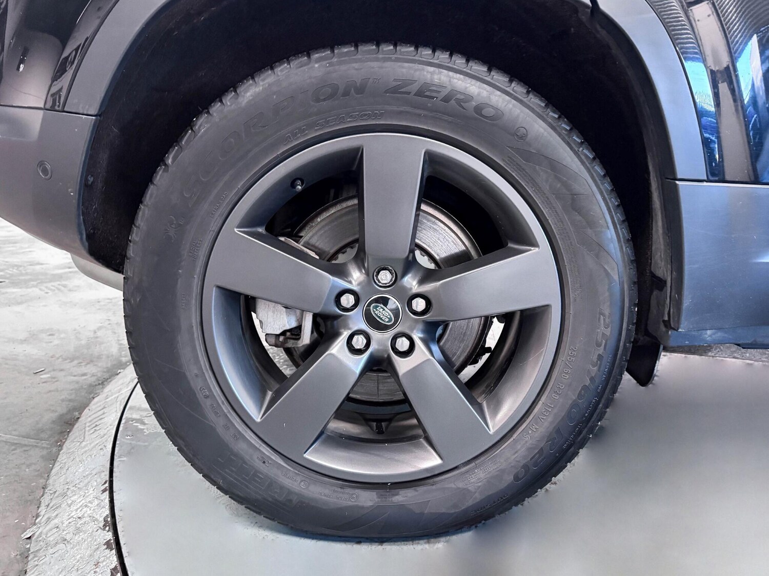 Used Land Rover Defender 110 2023 for sale - 77120641: Photo 54