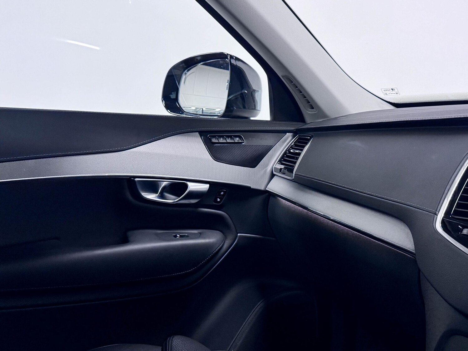 Used Volvo XC90 2023 for sale - 76512652: Photo 29