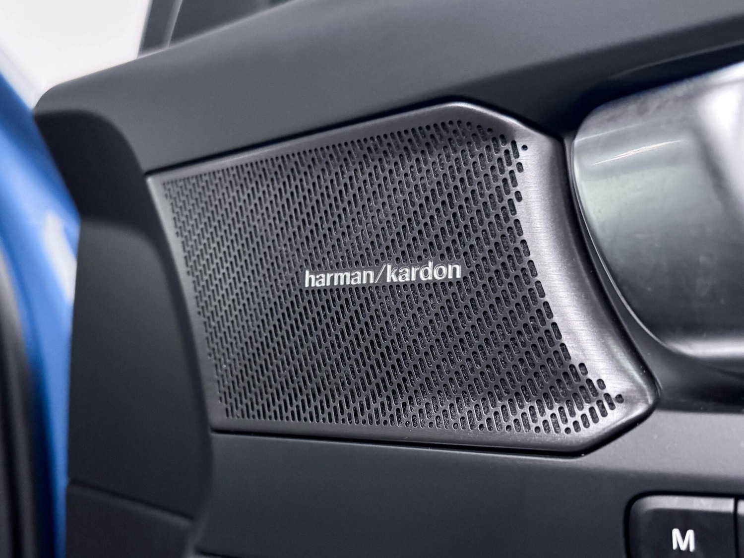 Used Volvo XC40 2024 for sale - 76607750: Photo 17