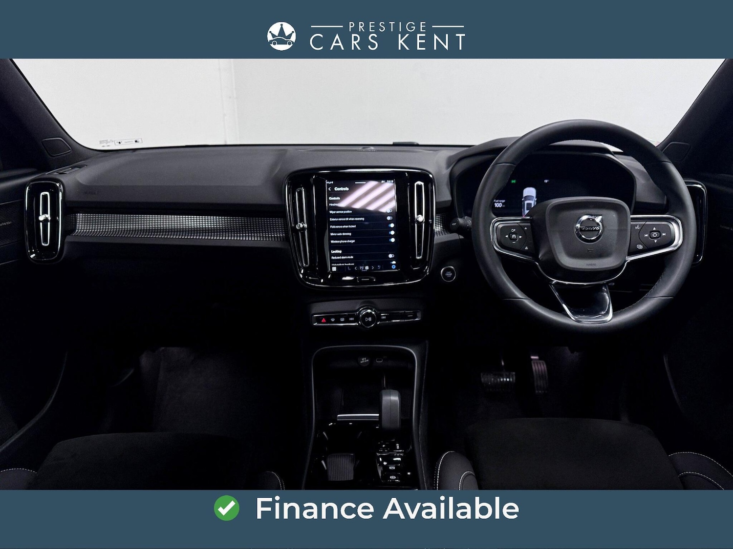 Used Volvo XC40 2024 for sale - 76607750: Photo 2