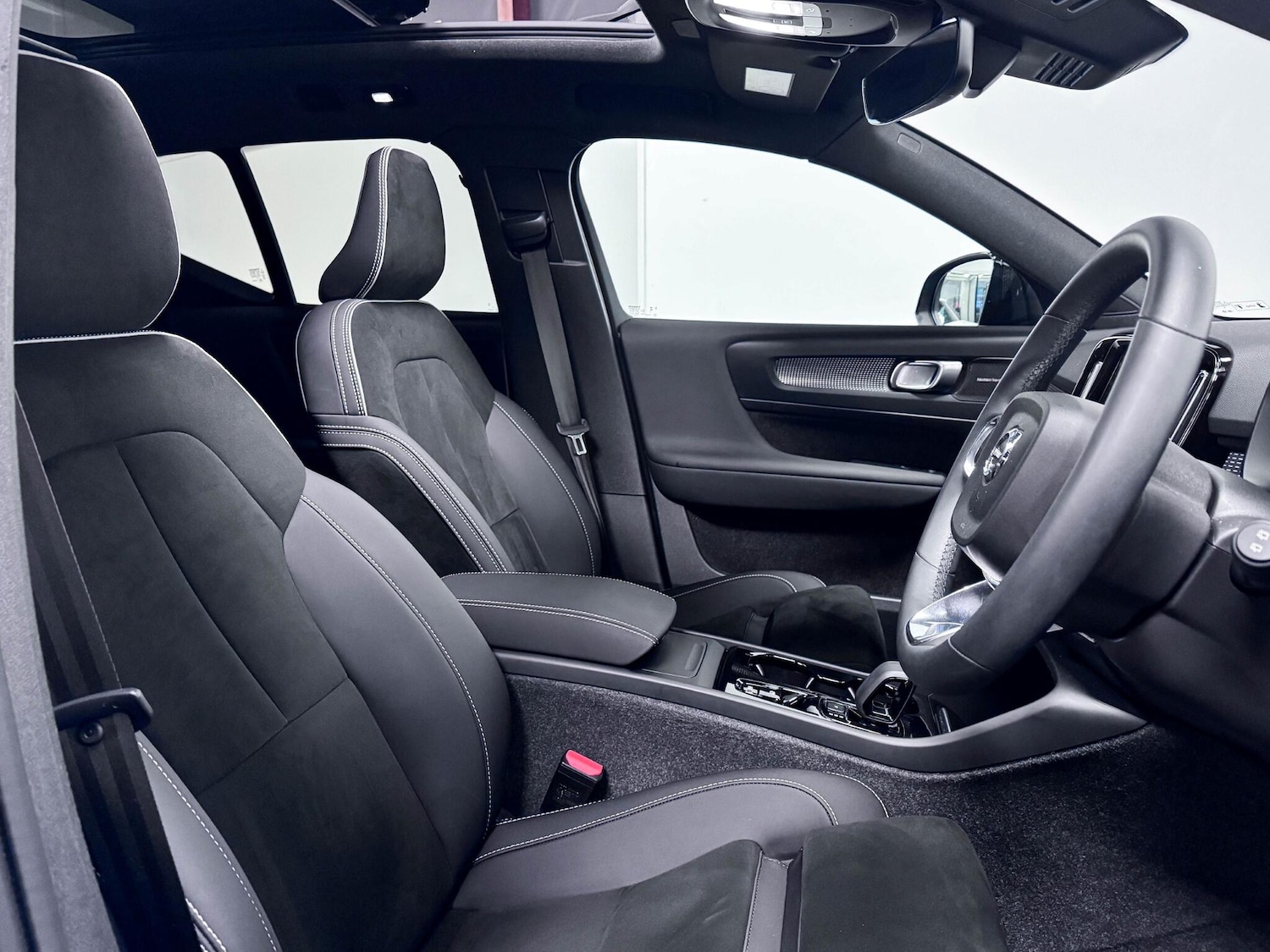 Used Volvo XC40 2024 for sale - 76607750: Photo 22