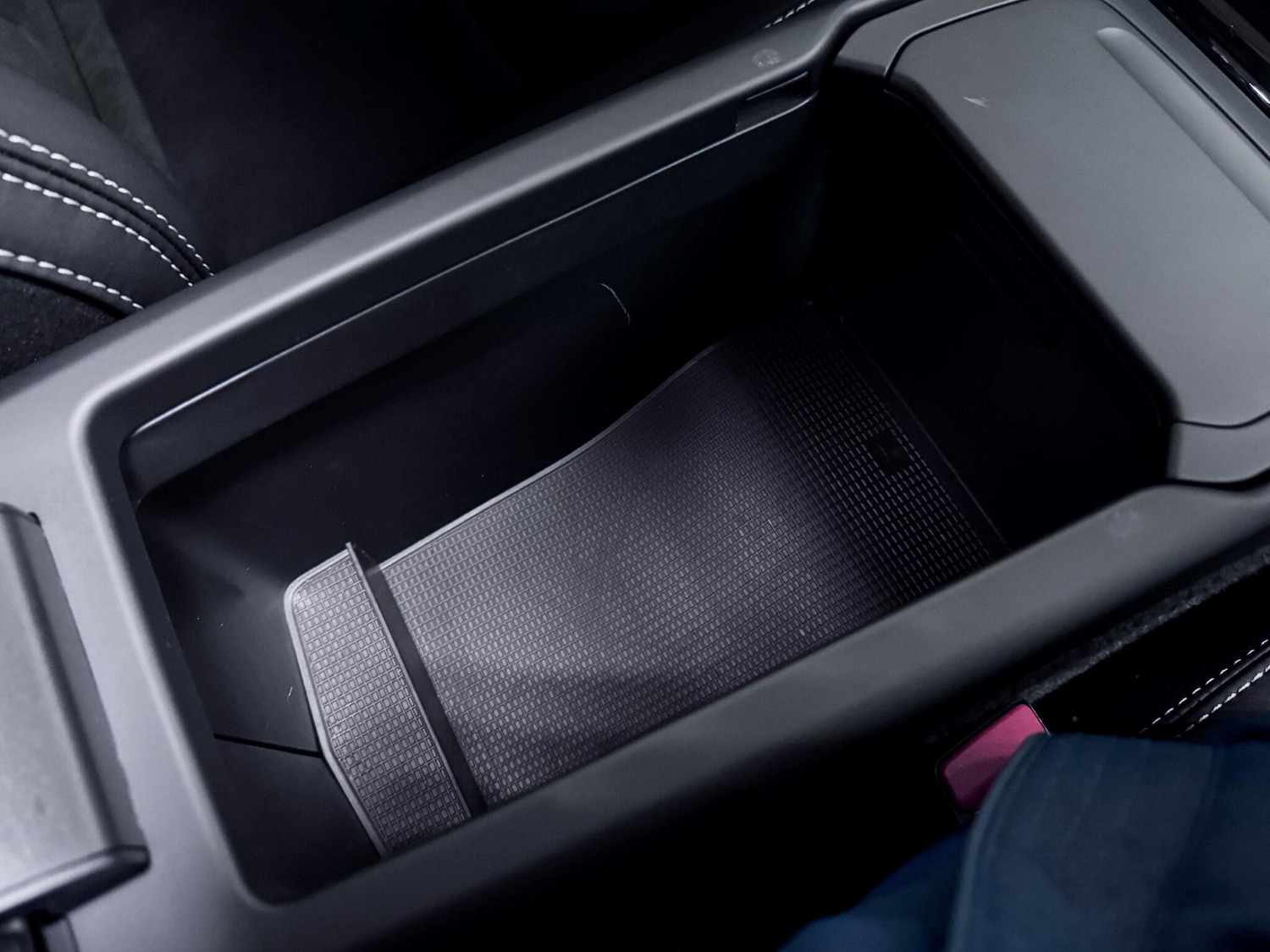 Used Volvo XC40 2024 for sale - 76607750: Photo 27