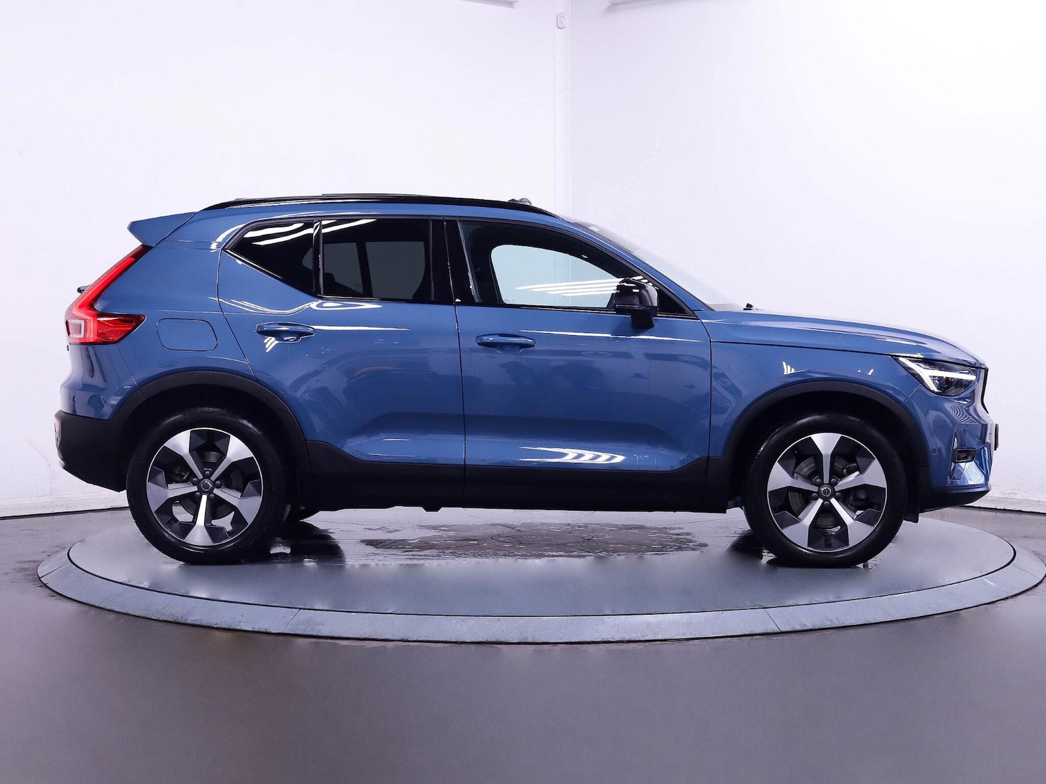Used Volvo XC40 2024 for sale - 76607750: Photo 8