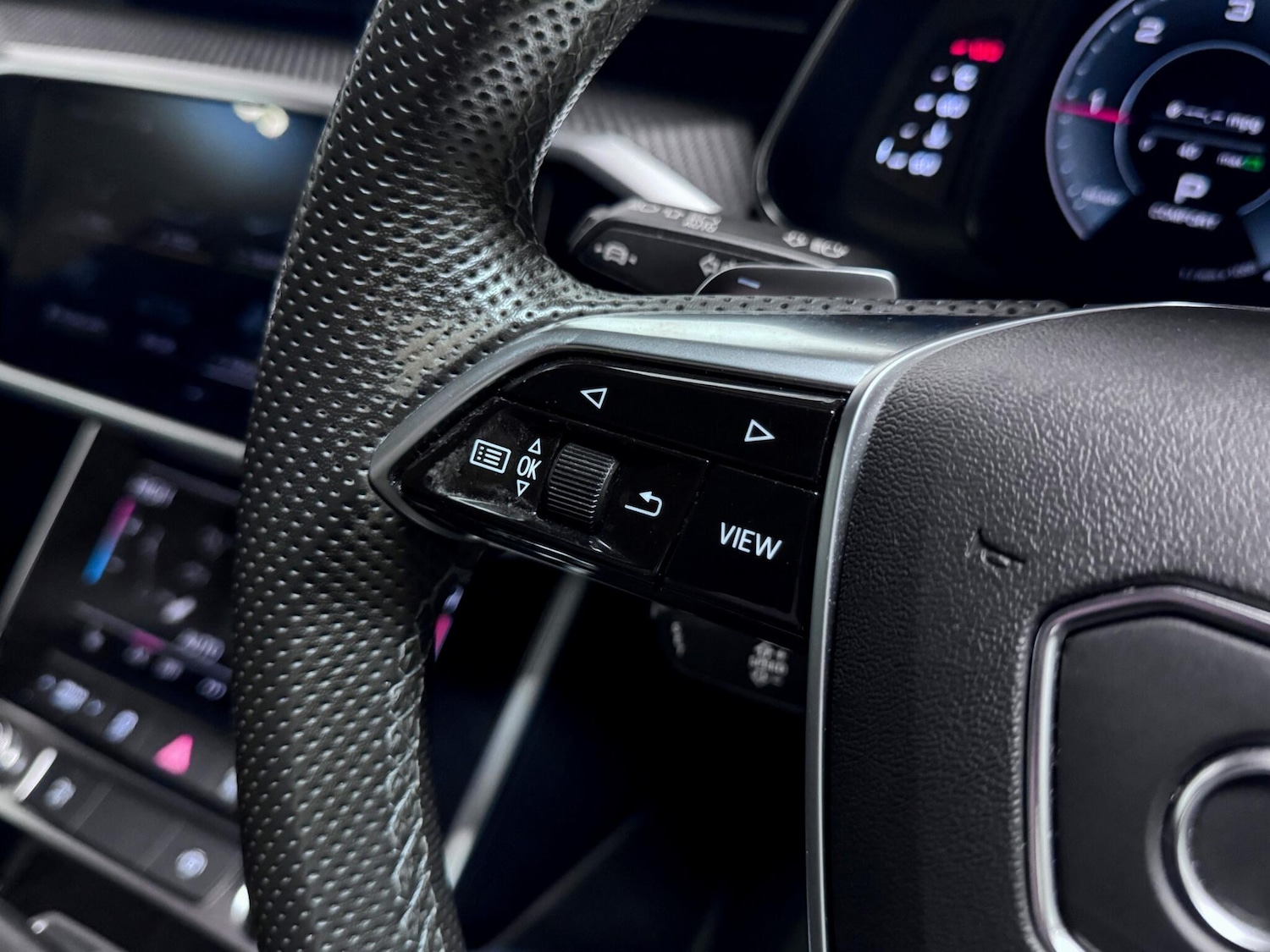 Used Audi A6 Saloon 2022 for sale - 77203612: Photo 36