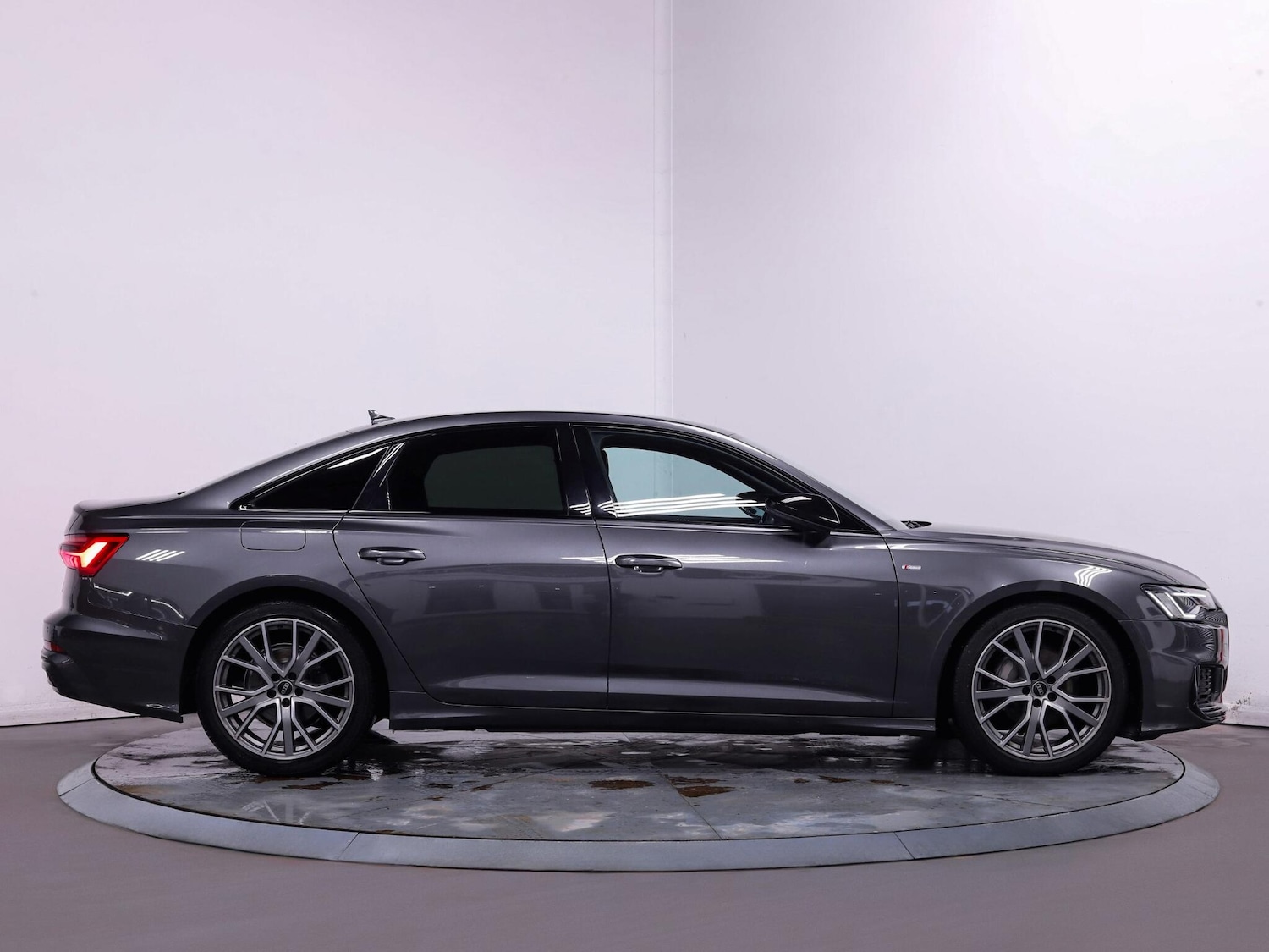 Used Audi A6 Saloon 2022 for sale - 77203612: Photo 8