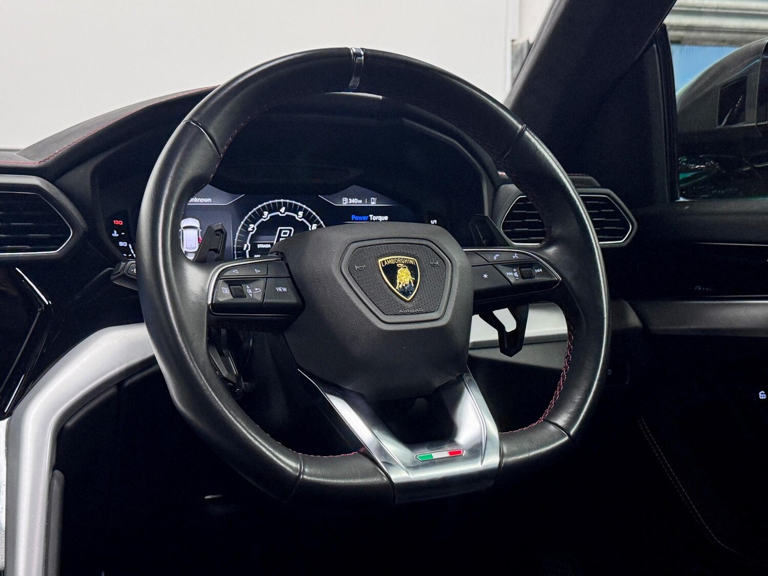 Used Lamborghini Urus 2022 for sale - 77440103: Photo 36